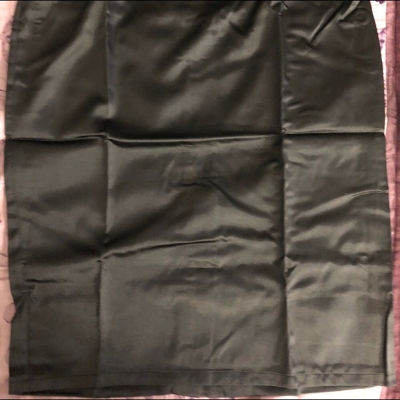 Pinup Style High Waist Belted Satin Pencil Skirt - Picture 4 of 6